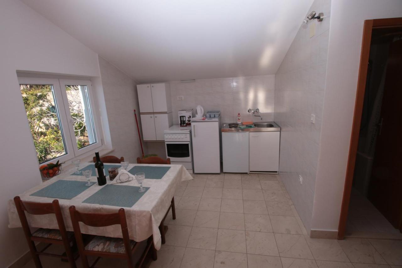 Apartmani Damir Livajic Omiš Exterior foto
